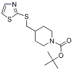 4-(Thiazol-2-ylsulfanylmethyl)-piperidine-1-carboxylic acid tert-butyl ester Struktur