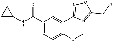 3-[5-(chloromethyl)-1,2,4-oxadiazol-3-yl]-N-cyclopropyl-4-methoxybenzamide Struktur