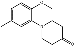 1-(2-methoxy-5-methylphenyl)piperidin-4-one Struktur