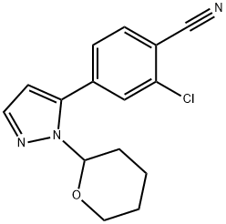 2-chloro-4-(1-(tetrahydro-2H-pyran-2-yl)-1H-pyrazol-5-yl)benzonitrile Struktur