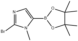 1,2-dimethyl-5-(4,4,5,5-tetramethyl-1,3,2-dioxaborolan-2-yl)-1H-imidazole Struktur