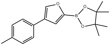 4-(4-Tolyl)furan-2-boronic acid pinacol ester Struktur