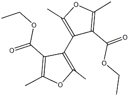 2,2',5,5'-tetramethyl-3,3'-bis(ethoxycarbonyl)-4,4'-bifuran Struktur