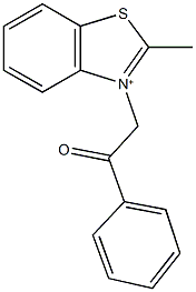 2-methyl-3-(2-oxo-2-phenylethyl)-1,3-benzothiazol-3-ium Struktur