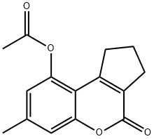 (7-methyl-4-oxo-2,3-dihydro-1H-cyclopenta[c]chromen-9-yl) acetate Struktur