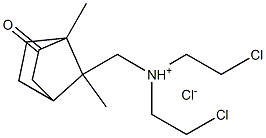 Bicyclo[2.2.1]heptan-2-one,7-[[bis(2-chloroethyl)amino]methyl]-1,7-dimethyl-, hydrochloride (1:1) Struktur