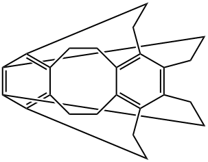 5,12:6,11:13,16:14,15-Tetraethanotricyclo[8.2.2.24,7]hexadecane-1(12),4,6,10,13,15-hexene 結構式