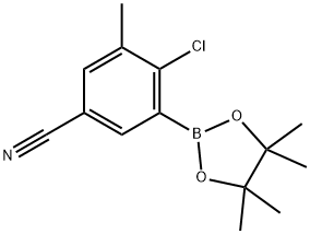 2-Chloro-3-methyl-5-cyanophenylboronic acid pinacol ester Struktur