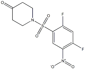 1-[(2,4-difluoro-5-nitrobenzene)sulfonyl]piperidin-4-one Struktur