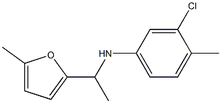 3-chloro-4-methyl-N-[1-(5-methylfuran-2-yl)ethyl]aniline Struktur