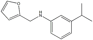 N-(furan-2-ylmethyl)-3-(propan-2-yl)aniline Struktur