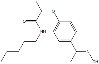 2-{4-[1-(hydroxyimino)ethyl]phenoxy}-N-pentylpropanamide Struktur