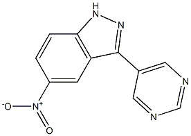 5-nitro-3-(pyrimidin-5-yl)-1H-indazole Struktur