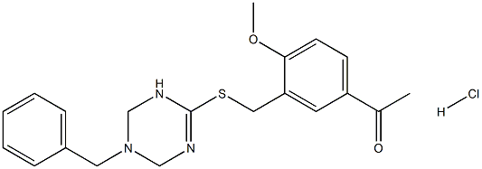 1-(3-{[(5-benzyl-1,4,5,6-tetrahydro-1,3,5-triazin-2-yl)thio]methyl}-4-methoxyphenyl)ethan-1-one hydrochloride Struktur