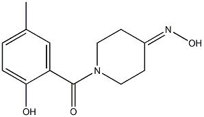 1-(2-hydroxy-5-methylbenzoyl)piperidin-4-one oxime Struktur