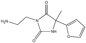 3-(2-aminoethyl)-5-(furan-2-yl)-5-methylimidazolidine-2,4-dione Struktur