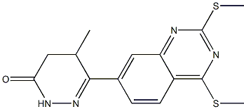 4,5-Dihydro-5-methyl-6-[2,4-bis(methylthio)quinazolin-7-yl]pyridazin-3(2H)-one Struktur