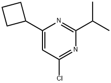 4-chloro-6-cyclobutyl-2-(propan-2-yl)pyrimidine Struktur