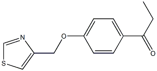 1-[4-(1,3-thiazol-4-ylmethoxy)phenyl]propan-1-one Struktur