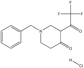 1-Benzyl-3-(2,2,2-trifluoroacetyl)piperidin-4-one hydrochloride Struktur