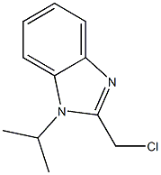 2-(chloromethyl)-1-(propan-2-yl)-1H-1,3-benzodiazole Struktur