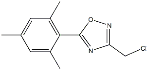 3-(chloromethyl)-5-(2,4,6-trimethylphenyl)-1,2,4-oxadiazole Struktur