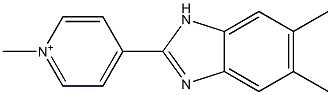 1-Methyl-4-(5,6-dimethyl-1H-benzimidazol-2-yl)pyridinium Struktur