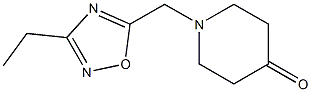 1-[(3-ethyl-1,2,4-oxadiazol-5-yl)methyl]piperidin-4-one Struktur