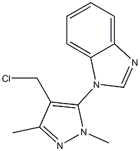 1-[4-(chloromethyl)-1,3-dimethyl-1H-pyrazol-5-yl]-1H-1,3-benzodiazole Struktur