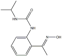 1-{2-[1-(hydroxyimino)ethyl]phenyl}-3-propan-2-ylurea Struktur