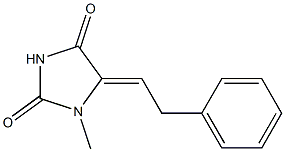 1-Methyl-5-(2-phenylethylidene)imidazolidine-2,4-dione Struktur