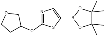 2-((tetrahydrofuran-3-yl)oxy)-5-(4,4,5,5-tetramethyl-1,3,2-dioxaborolan-2-yl)thiazole Struktur