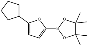 2-(5-cyclopentylfuran-2-yl)-4,4,5,5-tetramethyl-1,3,2-dioxaborolane Struktur