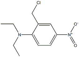 2-(chloromethyl)-N,N-diethyl-4-nitroaniline Struktur