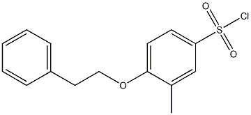 3-methyl-4-(2-phenylethoxy)benzene-1-sulfonyl chloride Struktur