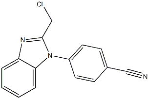 4-[2-(chloromethyl)-1H-1,3-benzodiazol-1-yl]benzonitrile Struktur