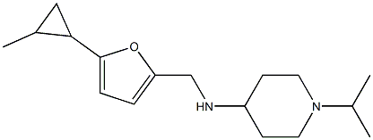 N-{[5-(2-methylcyclopropyl)furan-2-yl]methyl}-1-(propan-2-yl)piperidin-4-amine Struktur