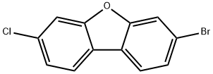 3-bromo-7-chlorodibenzo[b,d]furan Struktur