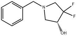 (R)-1-benzyl-4,4-difluoropyrrolidin-3-ol Struktur