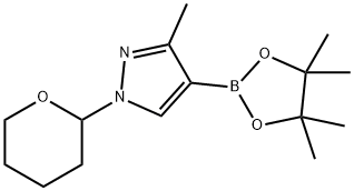 1H-Pyrazole, 3-methyl-1-(tetrahydro-2H-pyran-2-yl)-4-(4,4,5,5-tetramethyl-1,3,2-dioxaborolan-2-yl)- Struktur