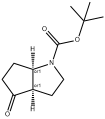 rel-1,1-Dimethylethyl (3aR,6aR)-hexahydro-4-oxocyclopenta[b]pyrrole-1(2H)-carboxylate Struktur