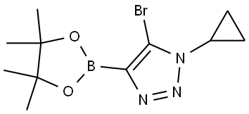 5-bromo-1-cyclopropyl-4-(4,4,5,5-tetramethyl-1,3,2-dioxaborolan-2-yl)-1H-1,2,3-triazole Struktur