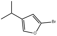 2-broMo-4-isopropylfuran Struktur