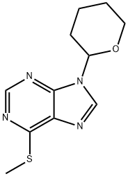 6-methylsulfanyl-9-(oxan-2-yl)purine Struktur