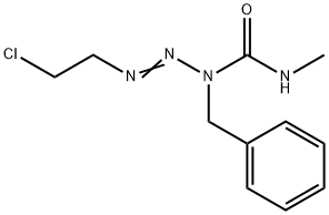 1-(2-Chloroethyl)-3-benzyl-3-(methylcarbamoyl)triazene  Struktur