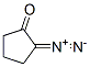 2-Diazocyclopentanone Struktur