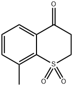 8-Methyl-3,4-dihydro-4-oxo-2H-1-benzothiopyran 1,1-dioxide Struktur