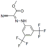 methyl (2Z)-2-[[3,5-bis(trifluoromethyl)phenyl]hydrazinylidene]-2-cyan o-acetate Struktur