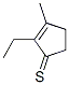 2-Ethyl-3-methyl-2-cyclopentene-1-thione Struktur