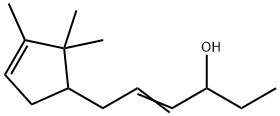 6-(2,2,3-trimethylcyclopent-3-en-1-yl)hex-4-en-3-ol Struktur